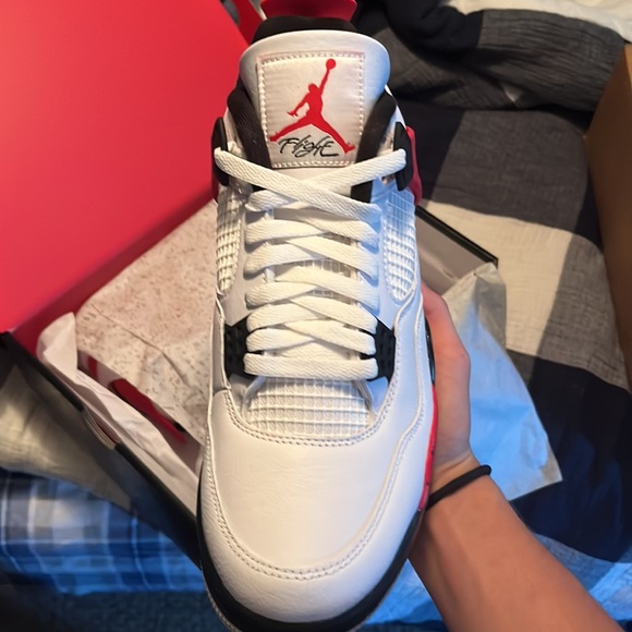 Brand new Jordan 4 Red Cement - Picture 3 of 8